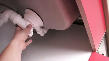 الزوجة الخائنة والسباك مترجم للعربية كامل بجودة عالية