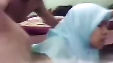 كويتي ينيك خدامته