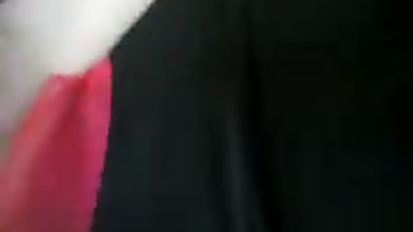 شرموطة سورية تنتاك بعد الرقصة السكسية