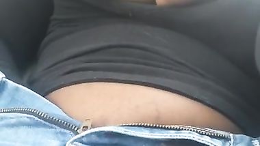 مزه هايجه في عربيتها