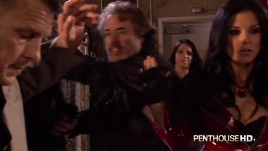 دلع و نياكه اجنبي مع مورجانه