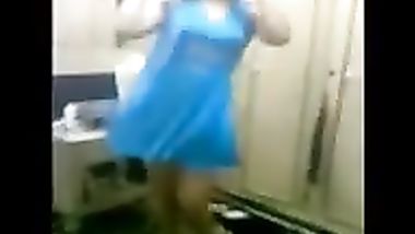 انجى ترقص رقص سكسى  تهيج ازبار الرجال