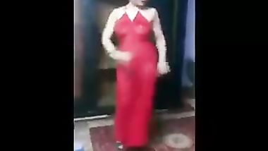 مزه بلدى ترقص بقميص يهبل ورقصها يهيج