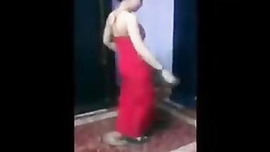 مزه بلدى ترقص بقميص يهبل ورقصها يهيج